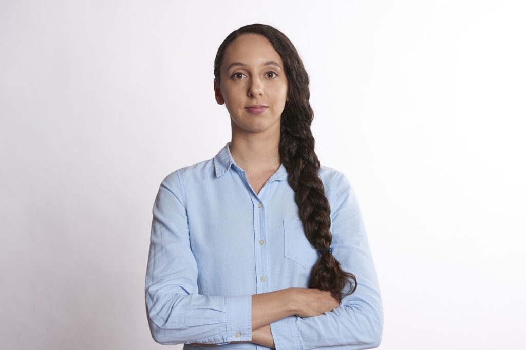 Sebevědomá póza ženy